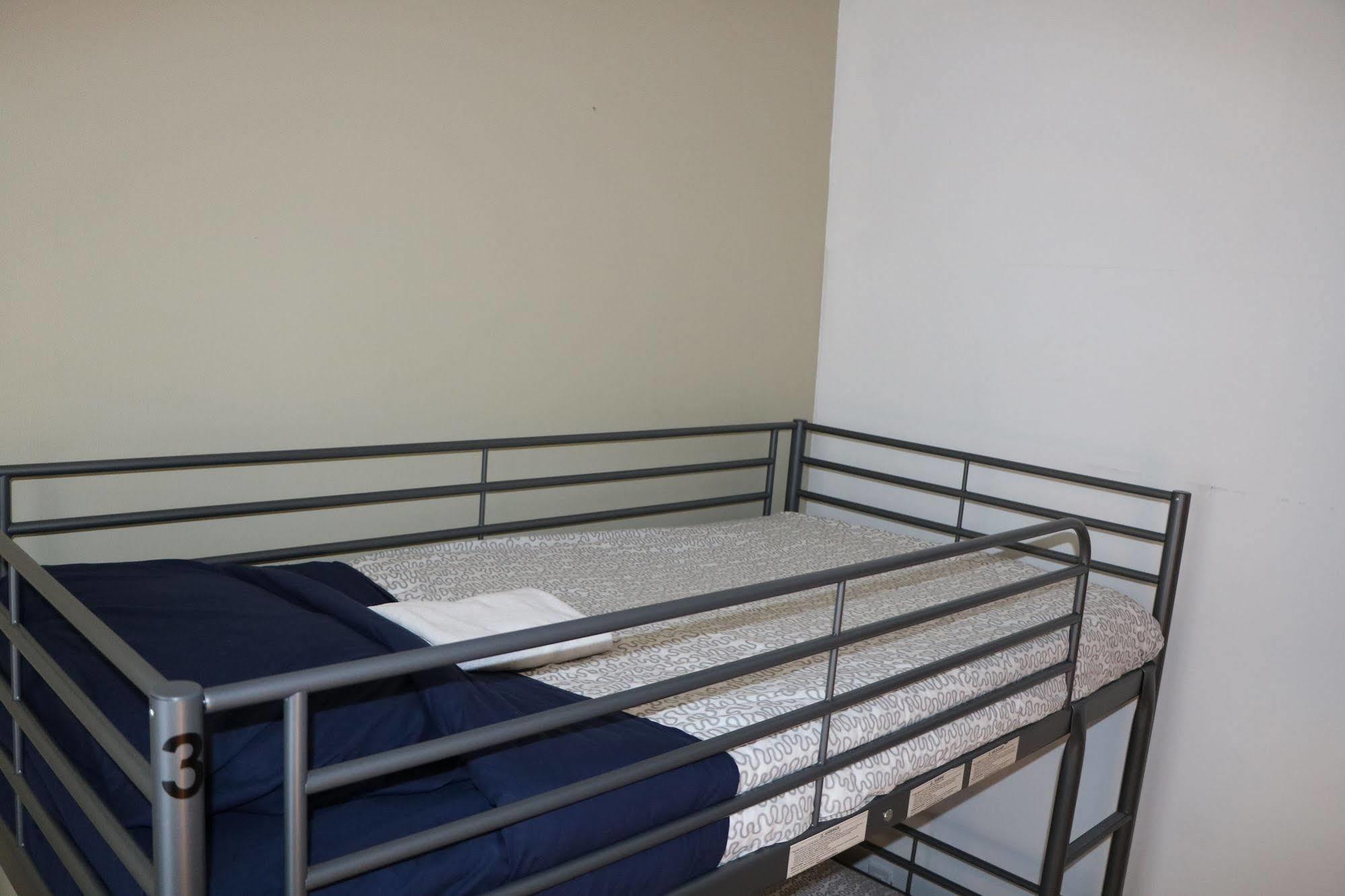 מונטריאול Auberge Reboot Hostel מראה חיצוני תמונה